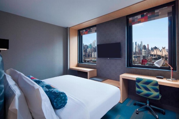 Aloft Long Island City-Manhattan View image 13